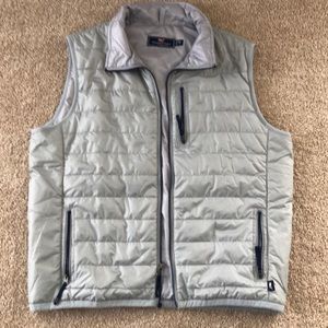 Vineyard Vines lightweight puffy vest